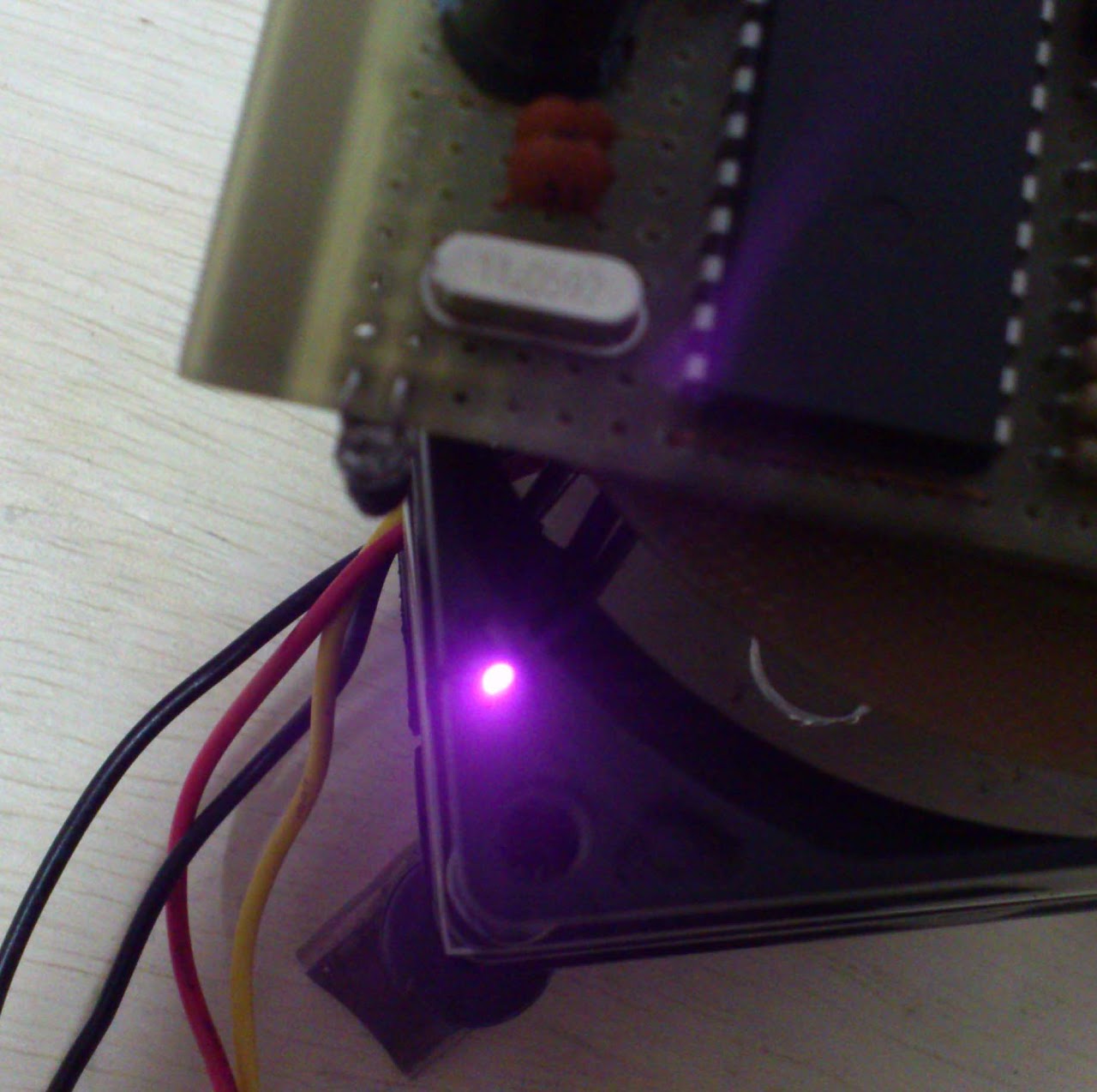 Infrared optical synchronization photodiode sensor